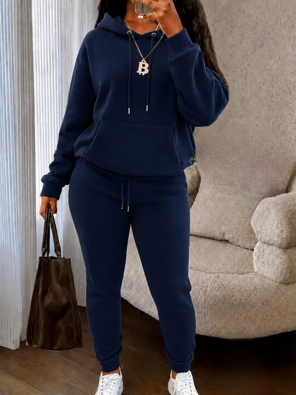 Women's hoodie and jogger tracksuit set, relaxed casual outfit